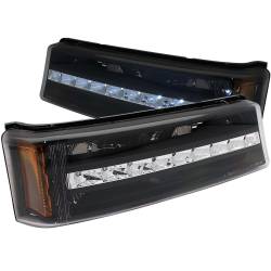 Euro Clear Lens Black Housing Amber Reflector Pair Does Not Fit Avalanche Models With Body Cladding Chevrolet Avalanche 1500/Avalanche/Avalanche Silverado 2500 2003-2006, Chevrolet Silverado 1500/1500 HD/2500 HD/3500 2003-2007 ANZO USA